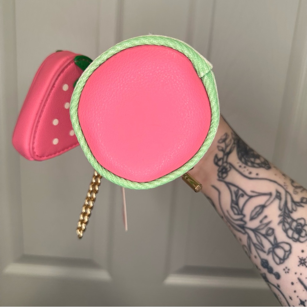 Juicy Couture Viral Pink Strawberry Heart Keychain Pouch Set - Picture 3 of 7